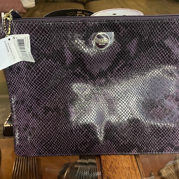 COACH Purple Snakeskin Embossed Leather Tech Ipad Tablet Zip Pouch Bag - Picture 1 of 7